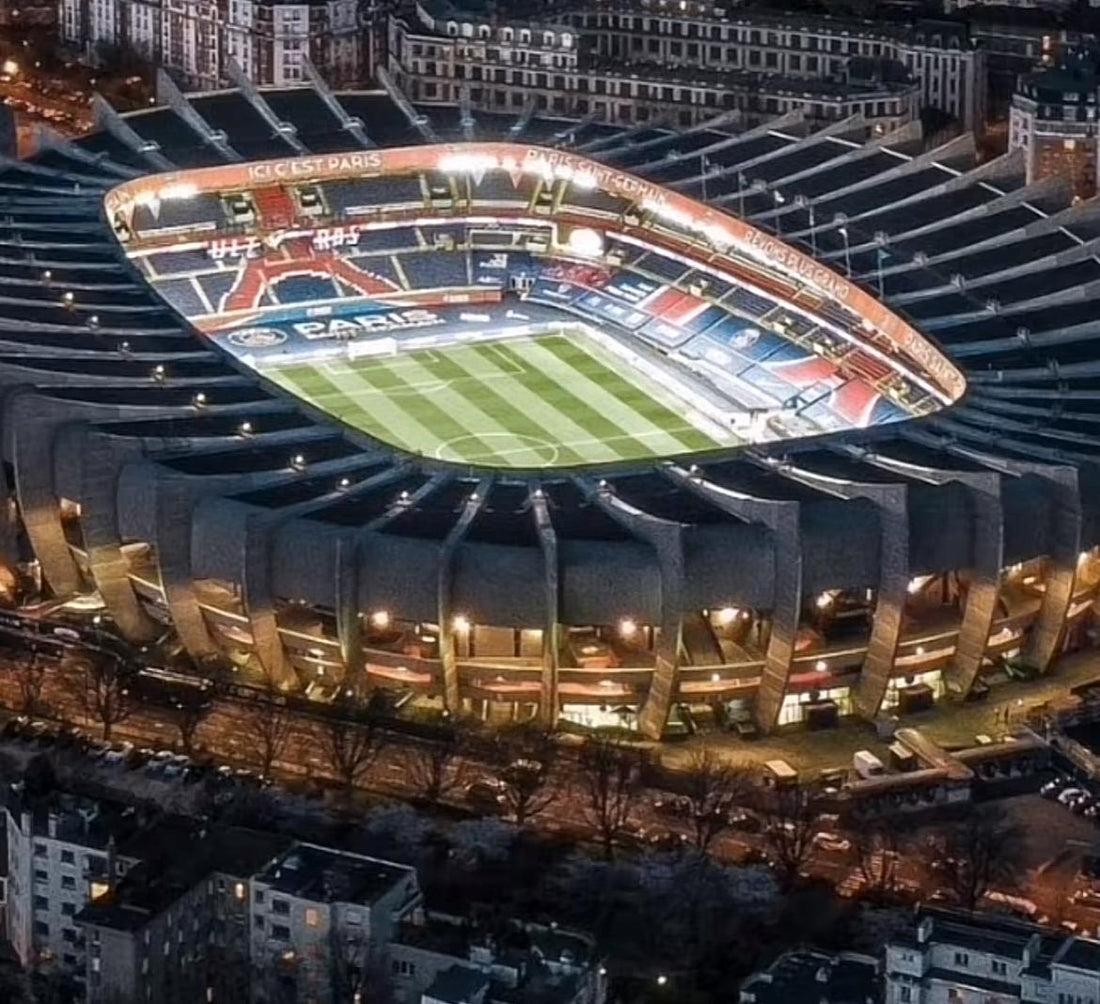 Du Parc des Princes aux Rues de Paname : Comment le PSG a Façonné le Streetwear Parisien
