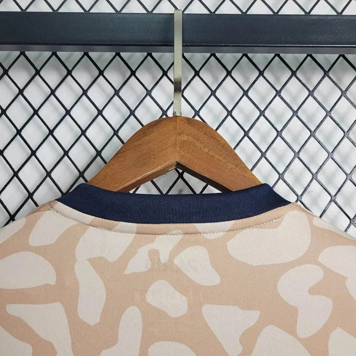 Maillot Paris Saint Germain saison 2023-2024 fourth